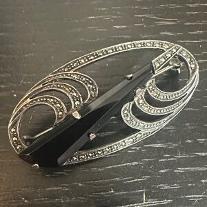 Marcasite Art Deco Black and Silver Oval Brooch